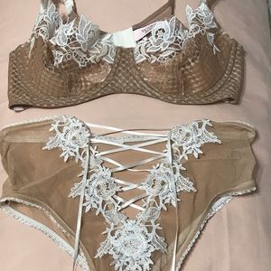 Victoria’s Secret dream angels embroidered outfit